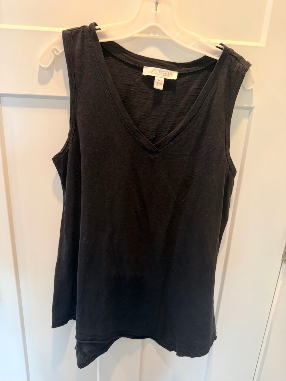 Life Worx Gloria Vanderbilt M Black 100% Cotton V Neck Asymmetrical Tank Top
